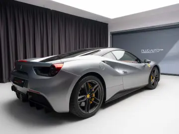 Ferrari 488 GTB LIFT JBL Camera Daytona Seats