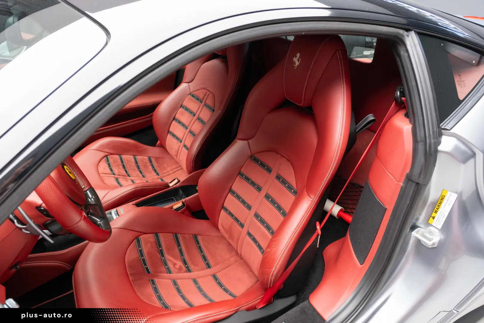 Ferrari 488 GTB LIFT JBL Camera Daytona Seats