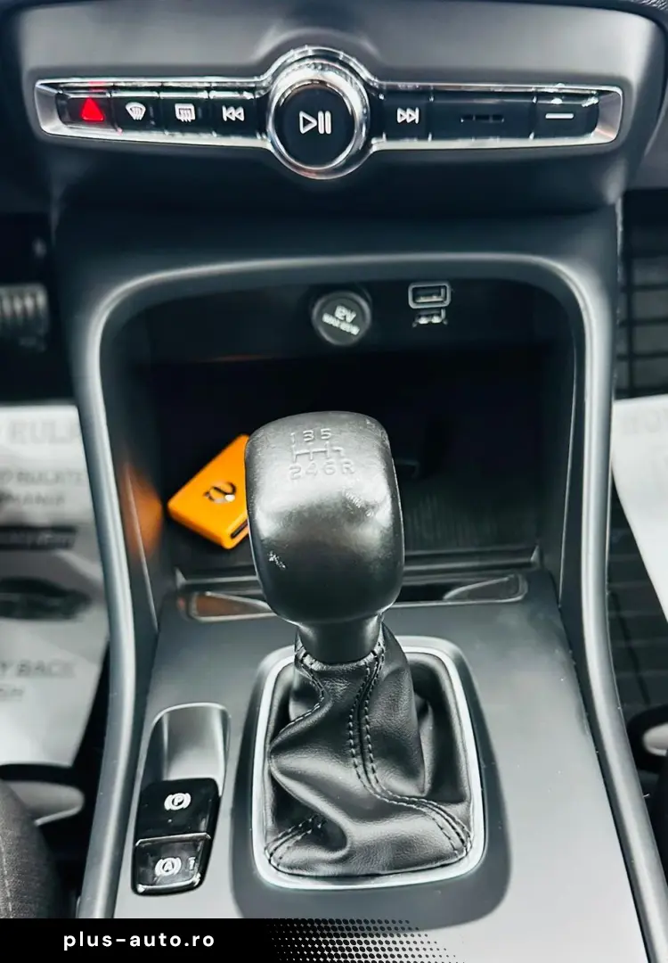 VOLVO Xc-40 2021 1.5i E6 Garantie 12 Luni Rate Avans 0 Doar