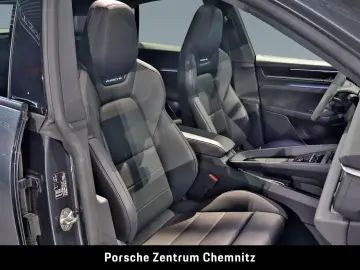 PORSCHE Macan 4 Electric