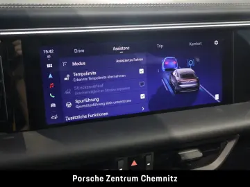 PORSCHE Macan 4 Electric