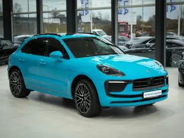 PORSCHE Macan