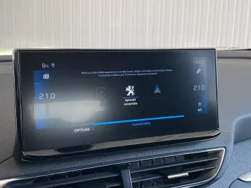 PEUGEOT 3008 1.2 PureTech 130CP Allure Pack EAT8 S&S