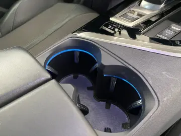 PEUGEOT 3008 1.2 PureTech 130CP Allure Pack EAT8 S&S