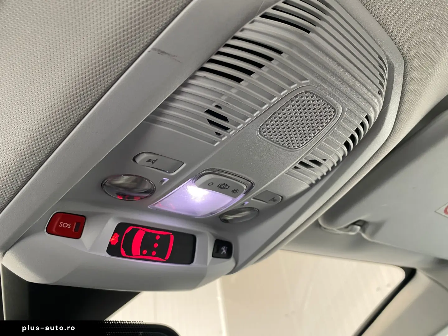 PEUGEOT 3008 1.2 PureTech 130CP Allure Pack EAT8 S&S