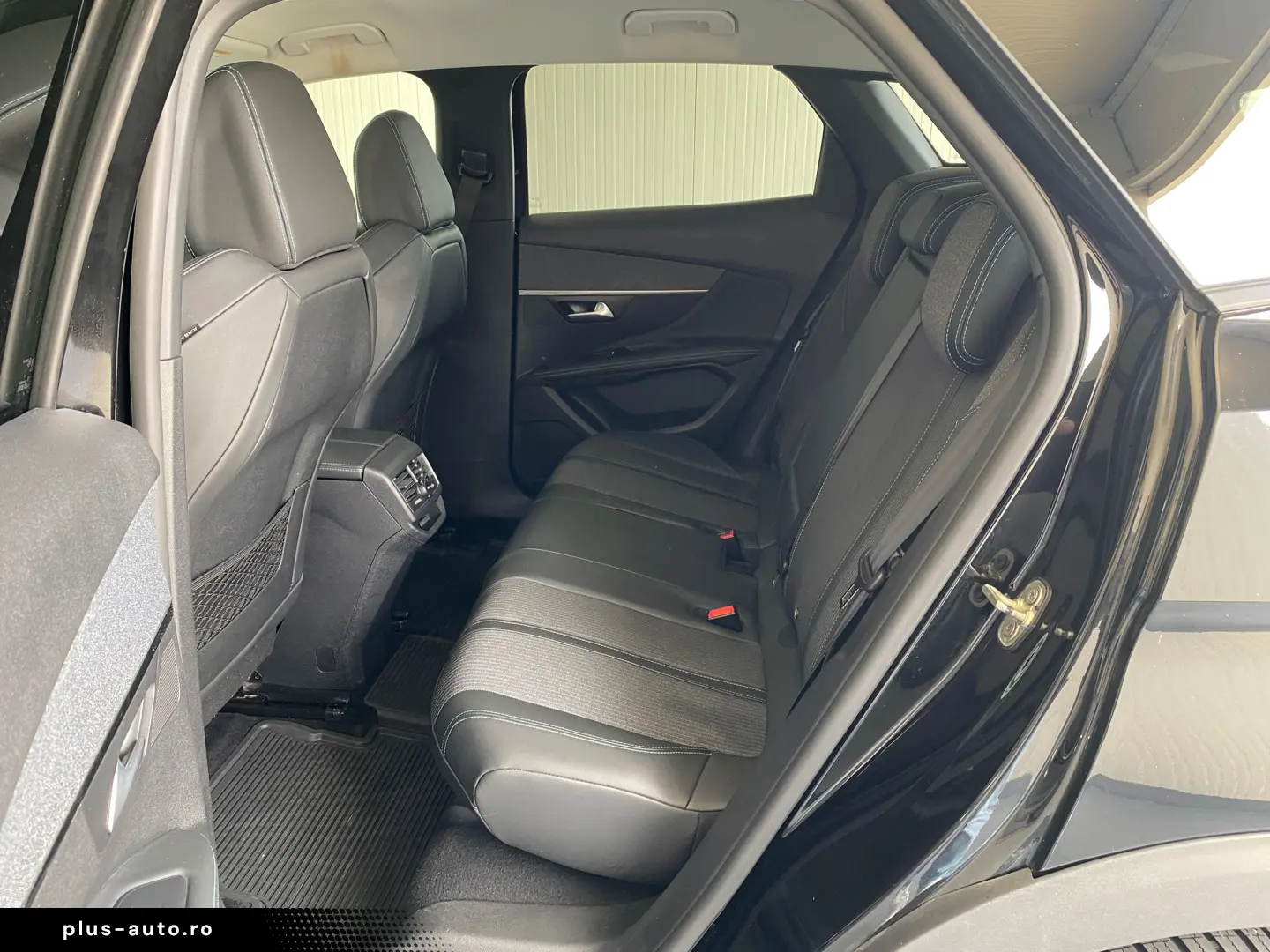 PEUGEOT 3008 1.2 PureTech 130CP Allure Pack EAT8 S&S