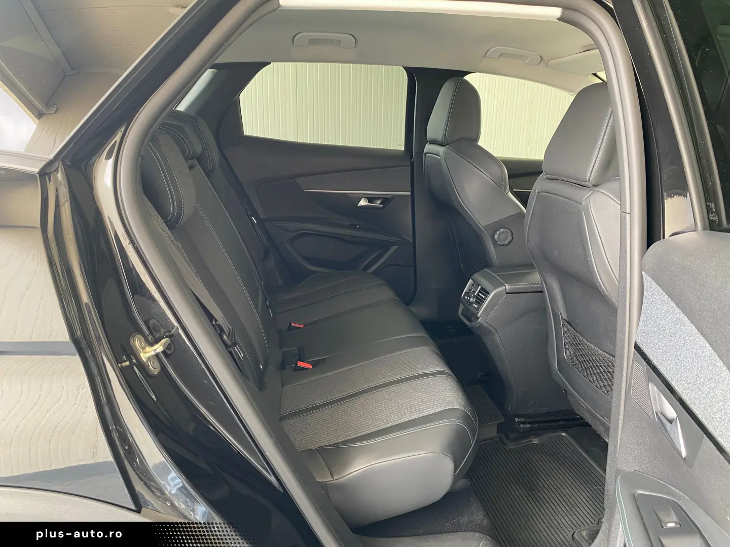 PEUGEOT 3008 1.2 PureTech 130CP Allure Pack EAT8 S&S