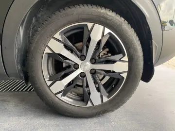 PEUGEOT 3008 1.2 PureTech 130CP Allure Pack EAT8 S&S