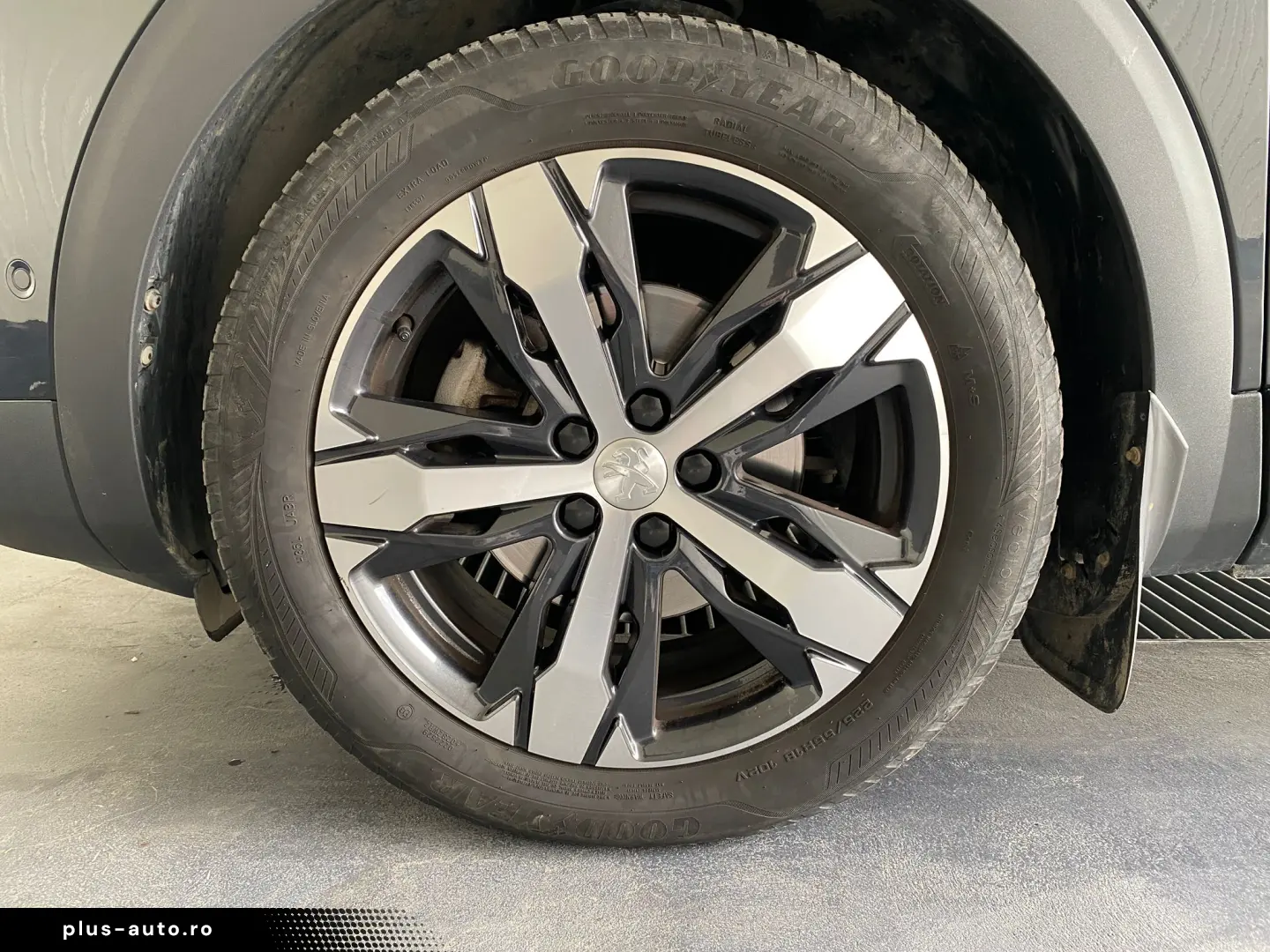 PEUGEOT 3008 1.2 PureTech 130CP Allure Pack EAT8 S&S