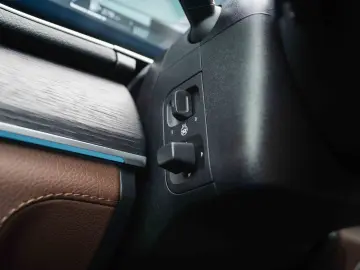 Mercedes-Benz GLE 350 de 4MATIC 9G-TRONIC AMG Line