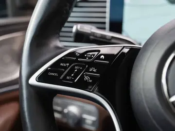 Mercedes-Benz GLE 350 de 4MATIC 9G-TRONIC AMG Line