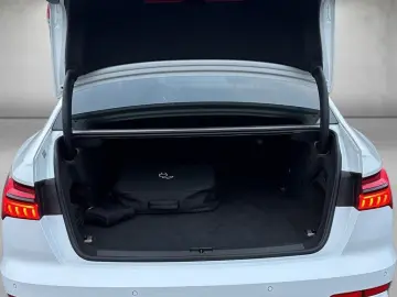 AUDI A6 Lim. sport 55 TFSI e quattro S tronic ACC AHK