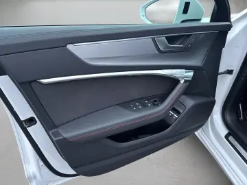 AUDI A6 Lim. sport 55 TFSI e quattro S tronic ACC AHK