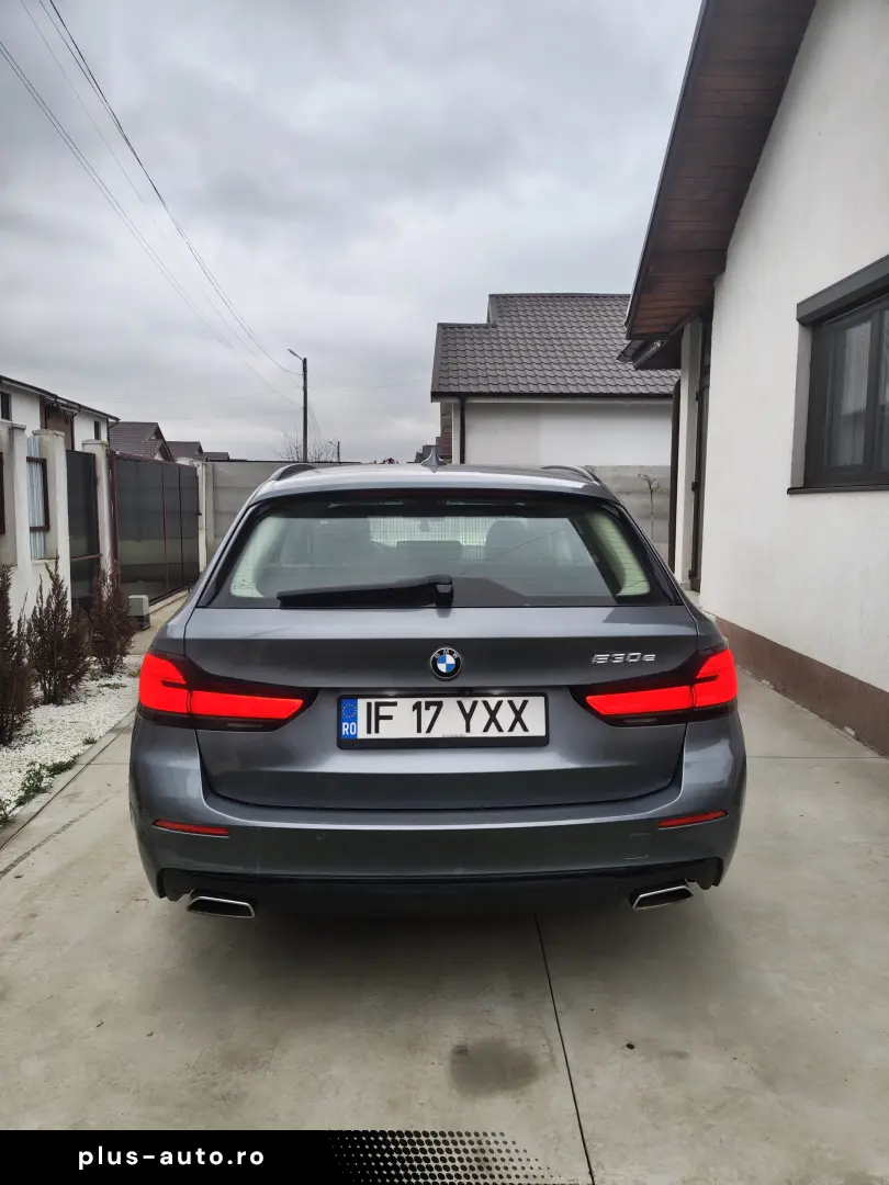 BMW Seria 5 Aut. Touring 530e