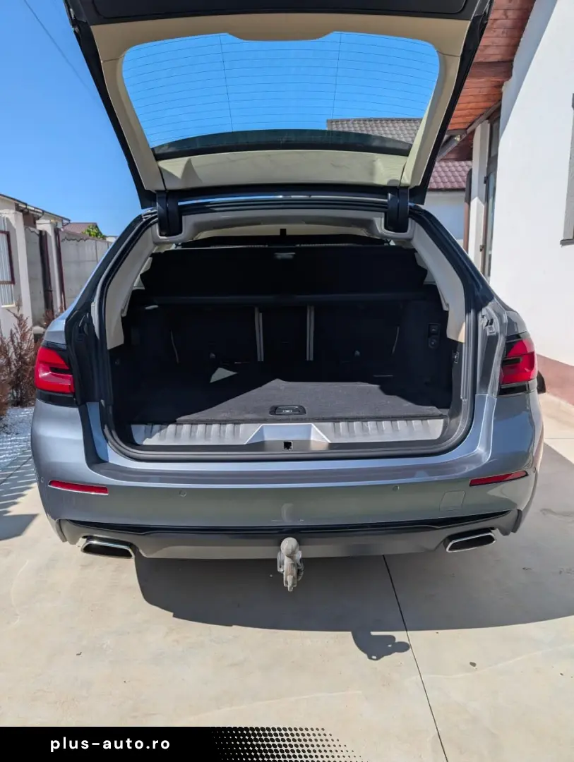 BMW Seria 5 Aut. Touring 530e