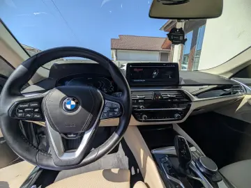 BMW Seria 5 Aut. Touring 530e