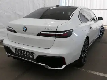BMW 740d xDrive Limousine M Sportpaket