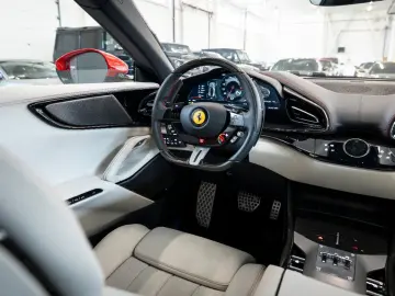 FERRARI Purosangue V12 DCT 4WD