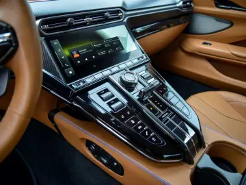 ASTON MARTIN NG V8 Vantage Coupé