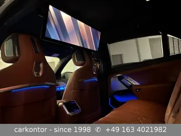 BMW 750e xdrive M SPORT   LOUNGE   THEATER   2025