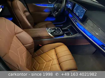 BMW 750e xdrive M SPORT   LOUNGE   THEATER   2025