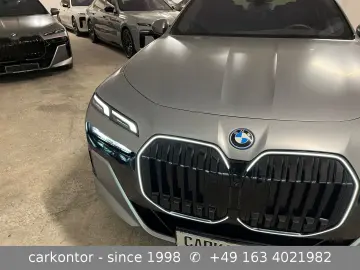 BMW i7 xDr. 60  M SPORT PRO FOND ENTER LOUNGE SEAT