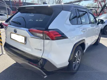 Toyota RAV4 2.5 VVT-i Hybrid Style Selection 4x4