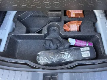 Toyota RAV4 2.5 VVT-i Hybrid Style Selection 4x4