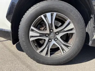 Toyota RAV4 2.5 VVT-i Hybrid Style Selection 4x4