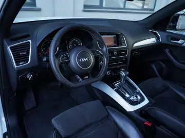 Audi Q5 2.0 TDI Quattro S tronic Sport