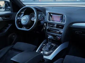 Audi Q5 2.0 TDI Quattro S tronic Sport