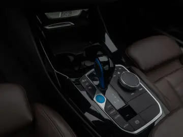 BMW iX3 IMPRESSIVE 360 DAB Alarm HUD Panorama 20Zoll