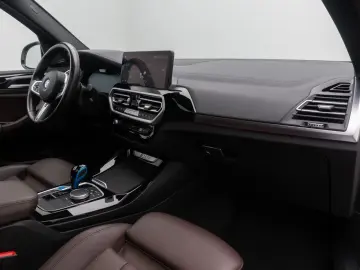 BMW iX3 IMPRESSIVE 360 DAB Alarm HUD Panorama 20Zoll