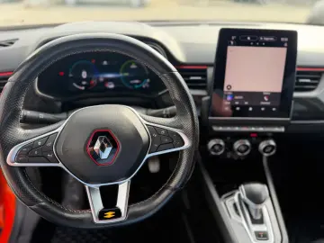 Renault ARKANA E-TECH Hybrid RS Line