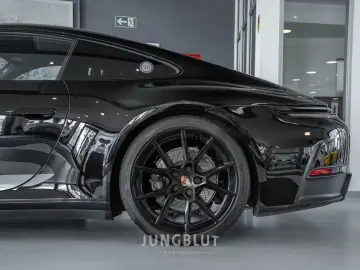 PORSCHE Carrera T Coupé   Neuwagengarantie   1. Hand   X