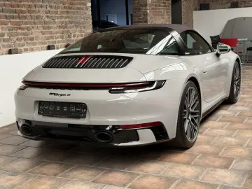 PORSCHE 992 911 Targa 4 SPORTDESIGN-PAKET-ABGAS LED INNO