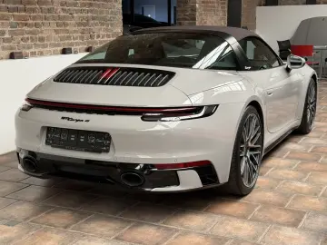 PORSCHE 992 911 Targa 4 SPORTDESIGN-PAKET-ABGAS LED INNO