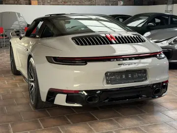 PORSCHE 992 911 Targa 4 SPORTDESIGN-PAKET-ABGAS LED INNO