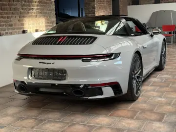 PORSCHE 992 911 Targa 4 SPORTDESIGN-PAKET-ABGAS LED INNO
