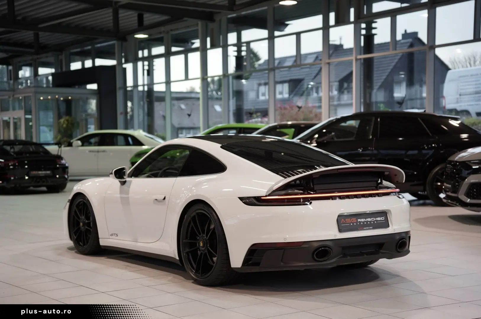 PORSCHE 911 (992) Carrera GTS  918 Sitze Carbondach  1.H