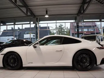 PORSCHE 911 (992) Carrera GTS  918 Sitze Carbondach  1.H