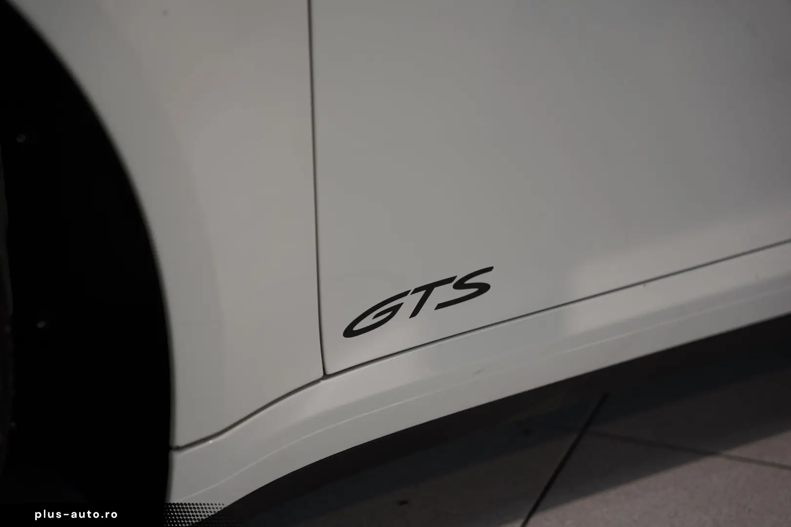 PORSCHE 911 (992) Carrera GTS  918 Sitze Carbondach  1.H