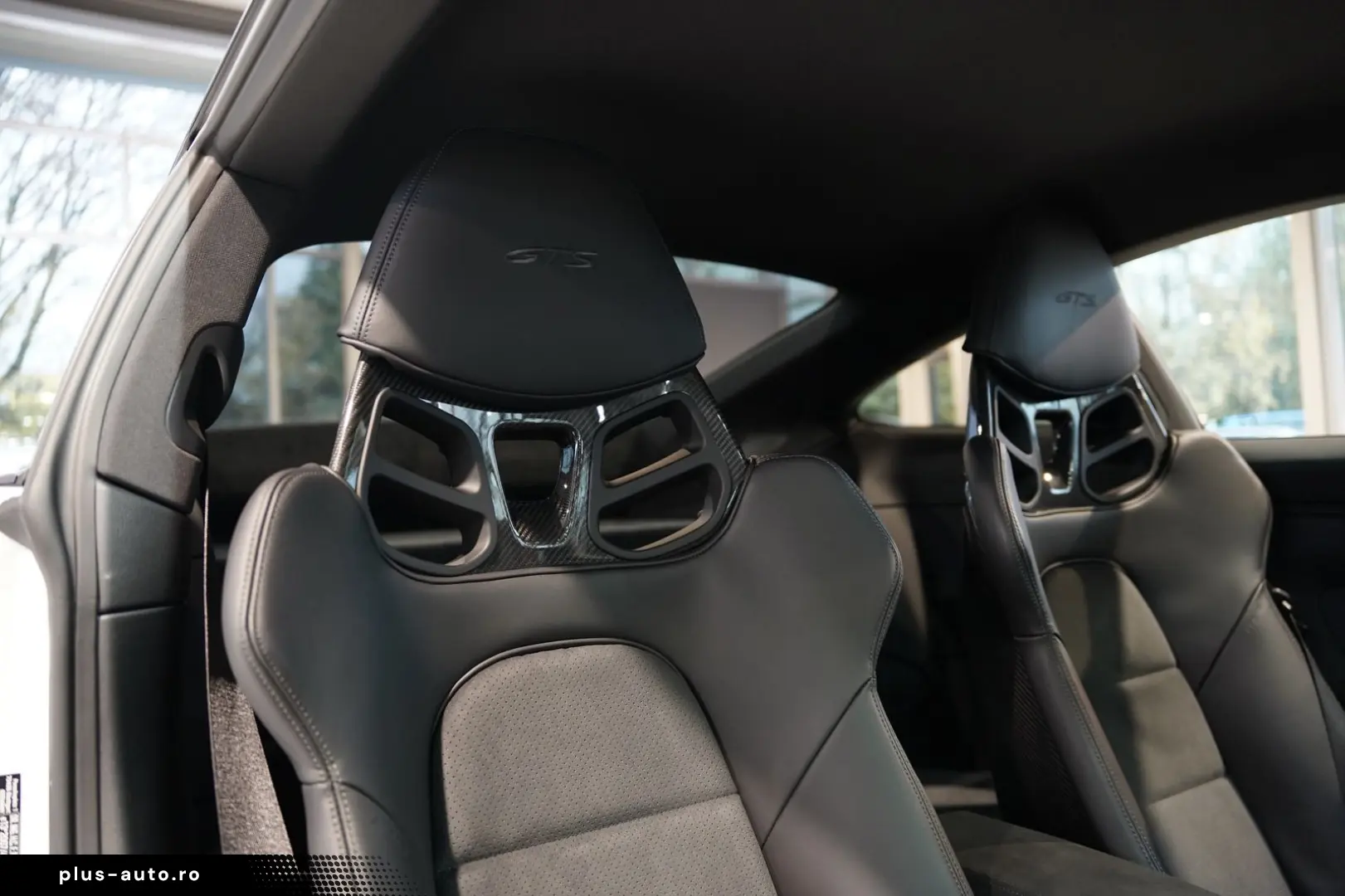 PORSCHE 911 (992) Carrera GTS  918 Sitze Carbondach  1.H