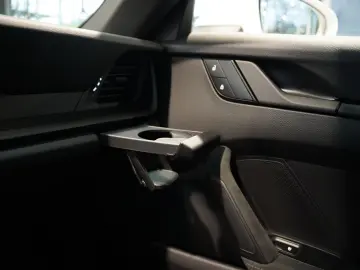 PORSCHE 911 (992) Carrera GTS  918 Sitze Carbondach  1.H