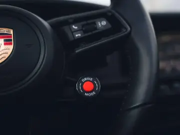 PORSCHE 992 992.2 Targa 4 GTS   Lift   Carbon  Burmester