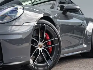 PORSCHE 992 911 Carrera GTS InnoDrive BOSE Sitzbelüftung