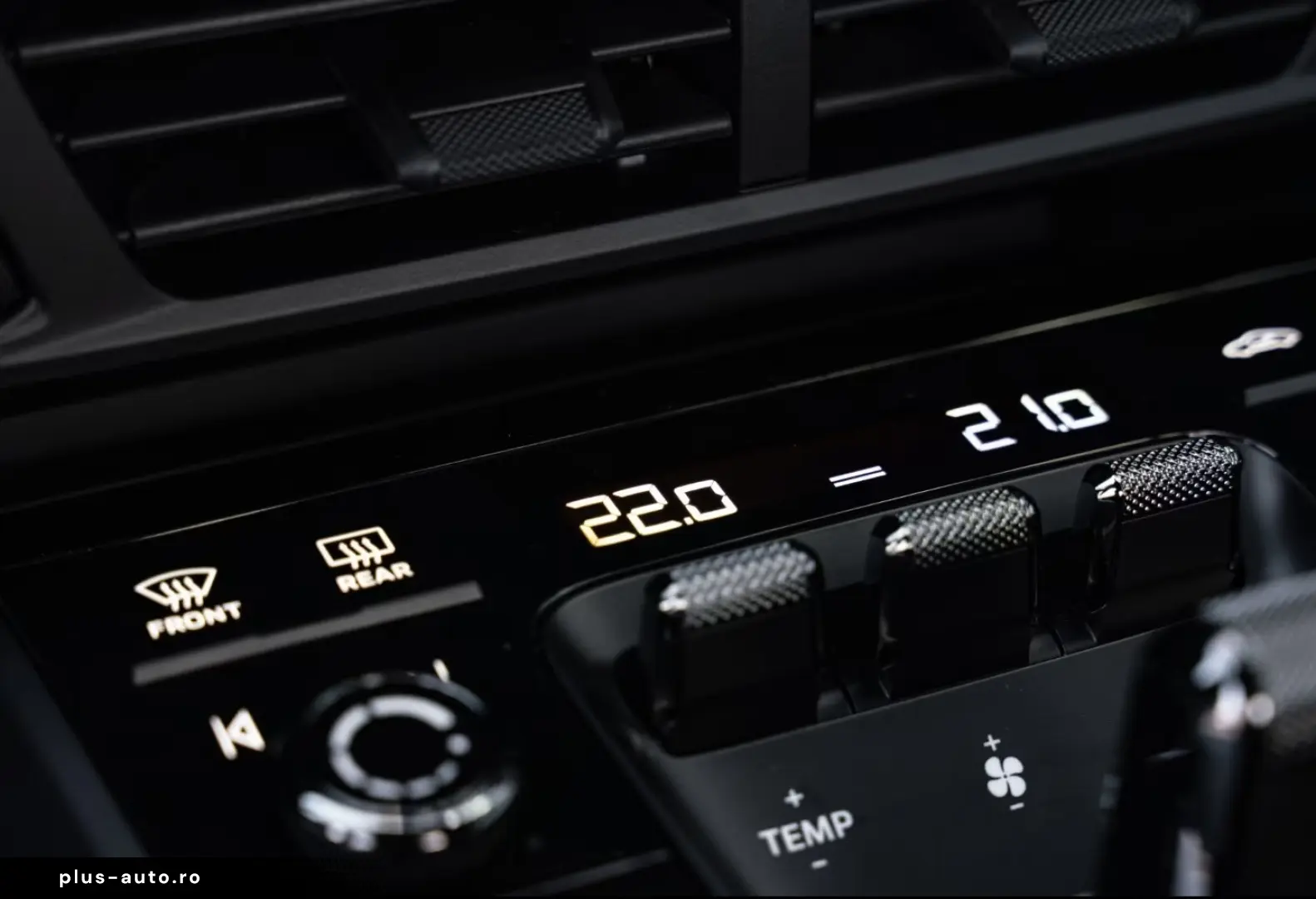 PORSCHE 992 911 Carrera GTS InnoDrive BOSE Sitzbelüftung