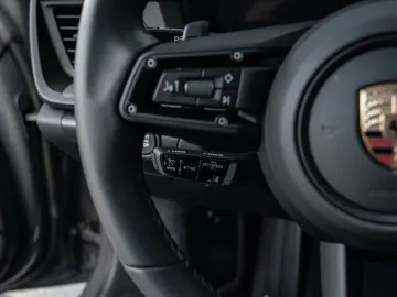 PORSCHE 992 911 Carrera GTS InnoDrive BOSE Sitzbelüftung