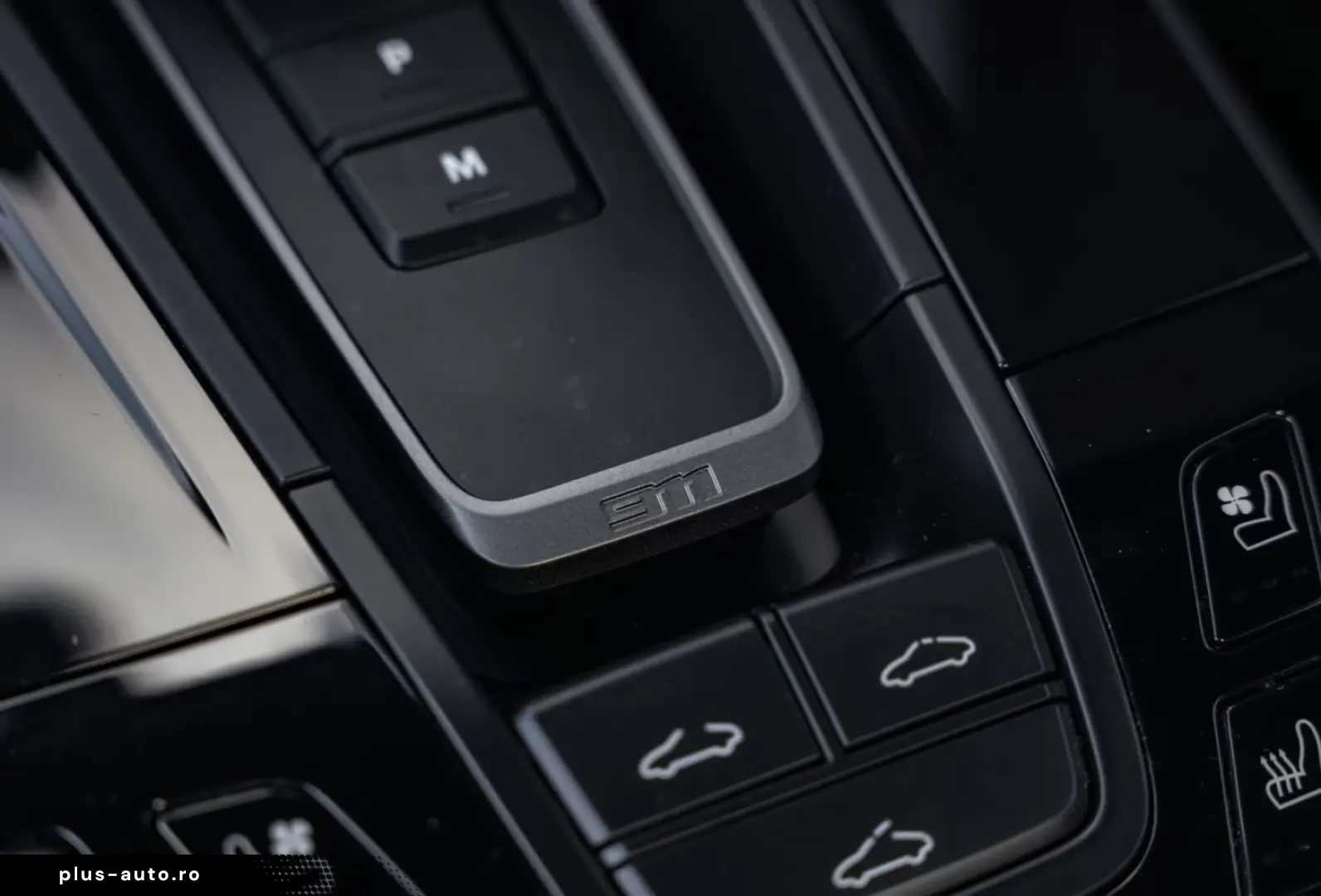 PORSCHE 992 911 Carrera GTS InnoDrive BOSE Sitzbelüftung