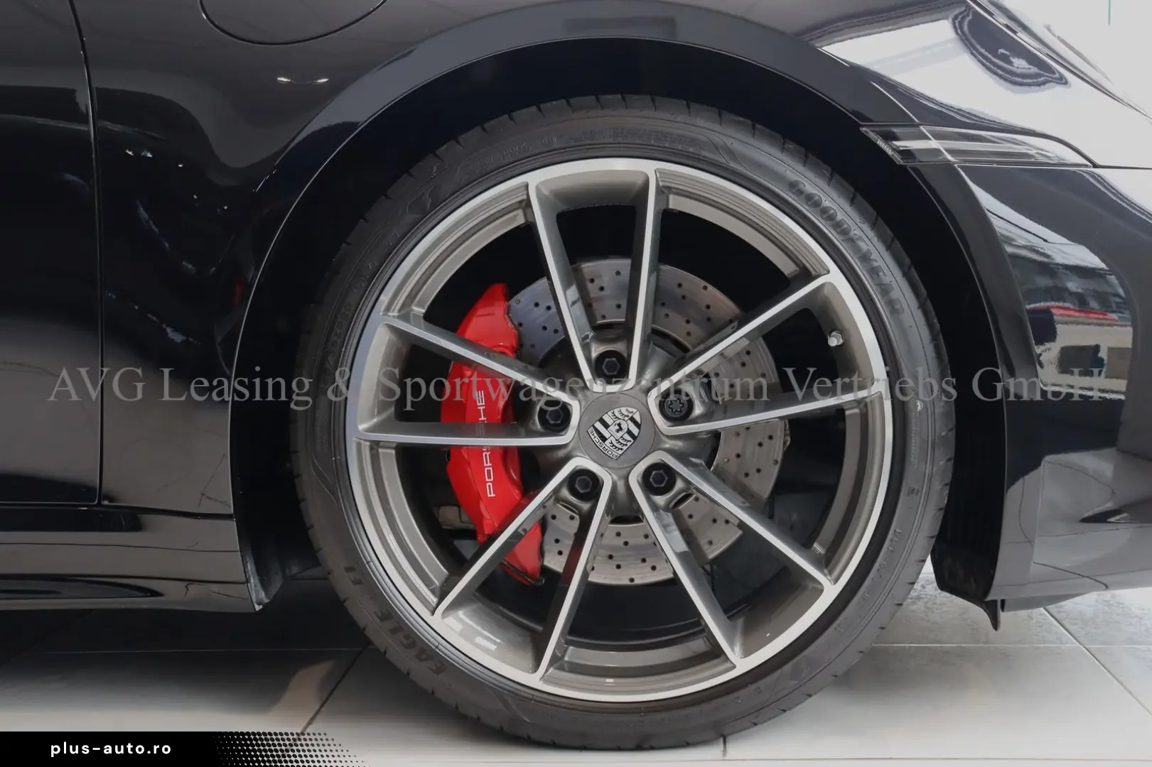 PORSCHE 992 911 Carrera 4S SportDesign HA-Lenkung SAGA